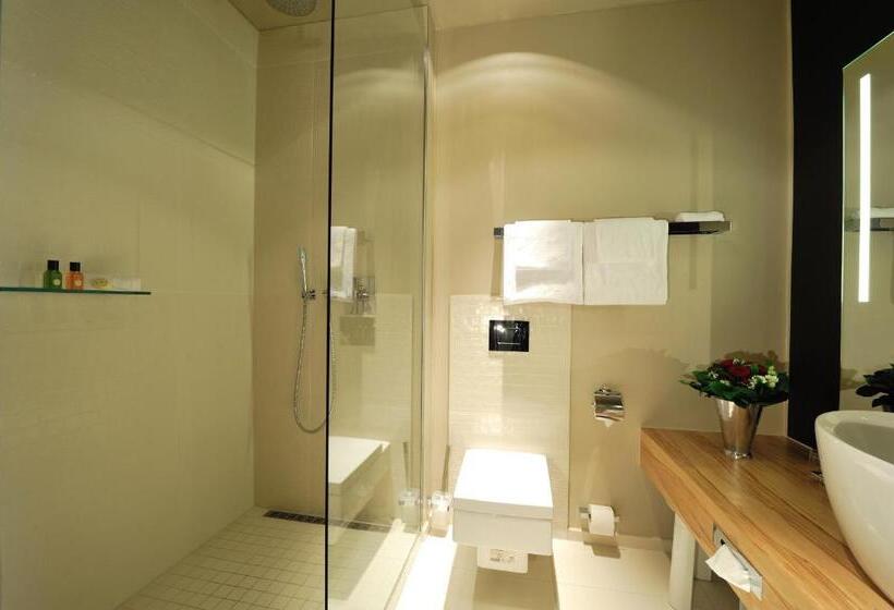 Номер Superior, Stage 47