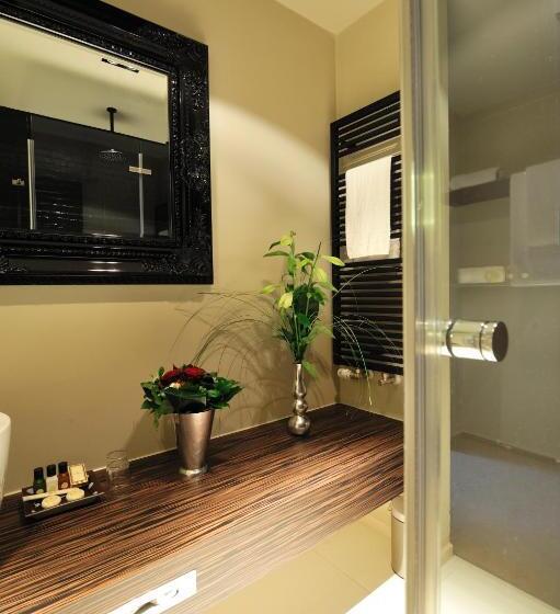 Номер Deluxe, Stage 47