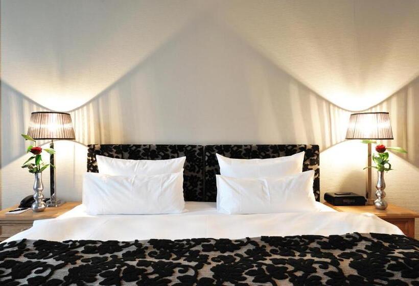 Номер Deluxe, Stage 47