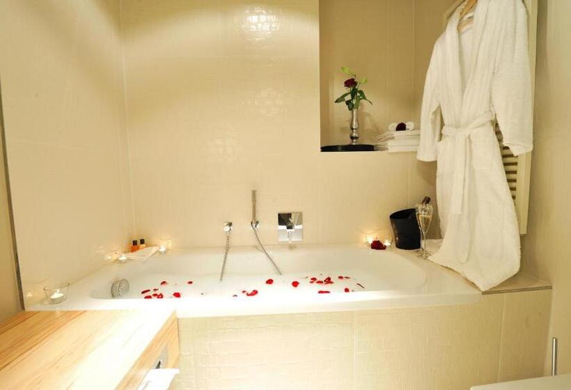 Номер Executive, Stage 47