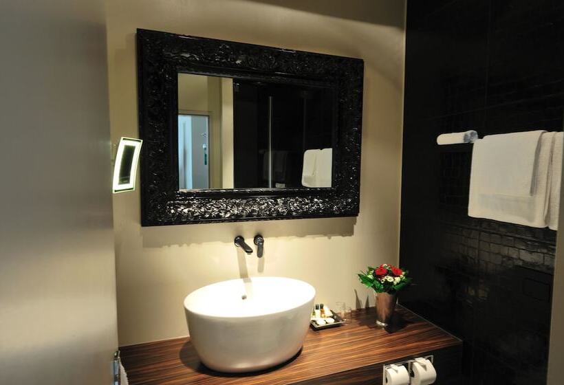 Номер Superior, Stage 47