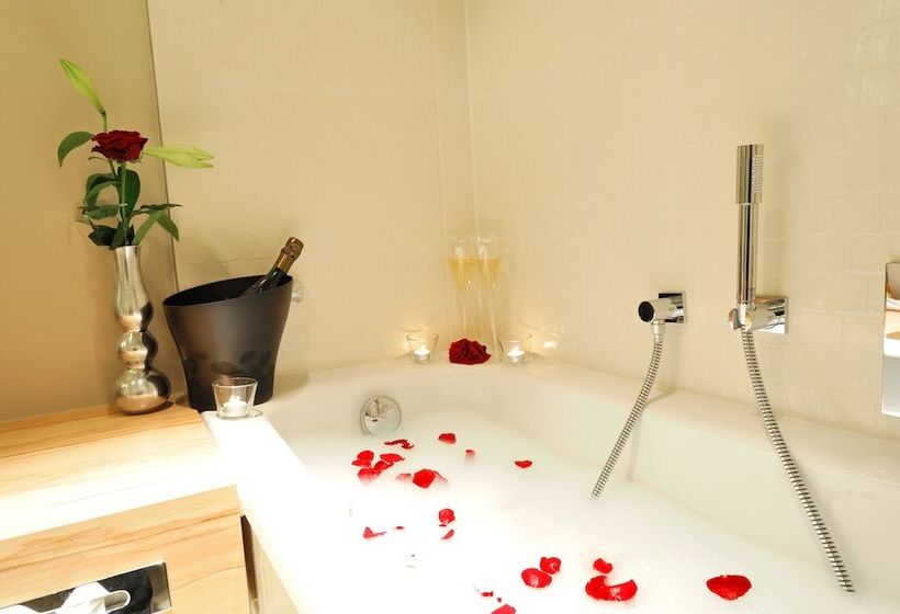 Номер Executive, Stage 47