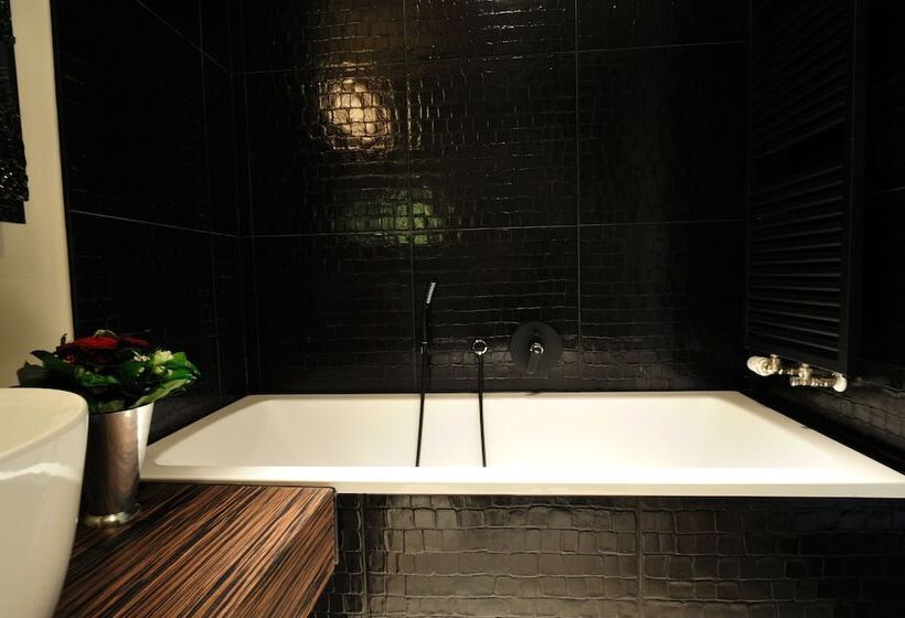 Номер Executive, Stage 47