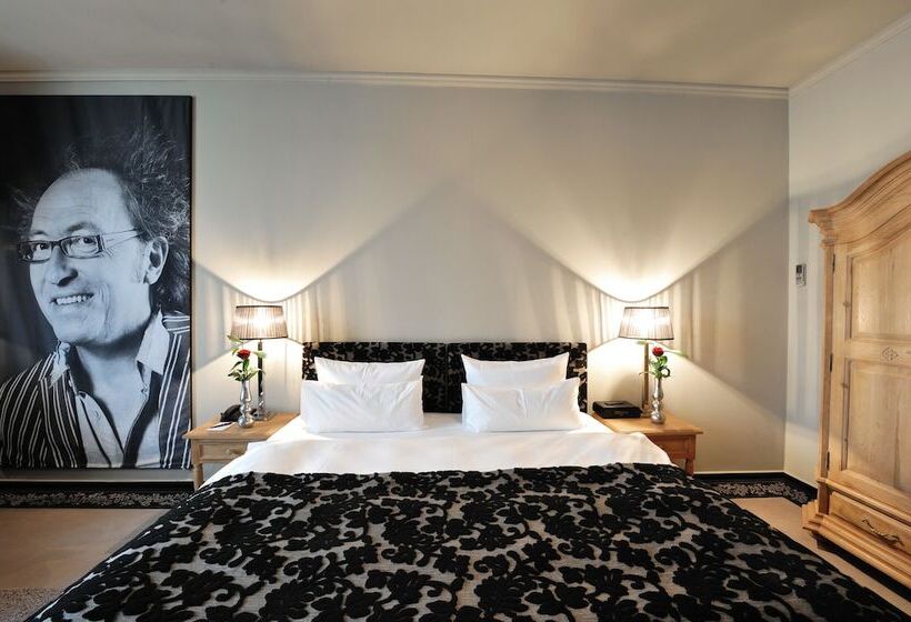 Номер Executive, Stage 47