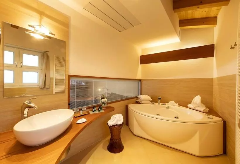 Premium-sviitti, Color Hotel Style, Design & Gourmet
