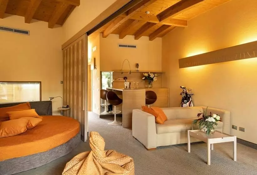 Premium-sviitti, Color Hotel Style, Design & Gourmet