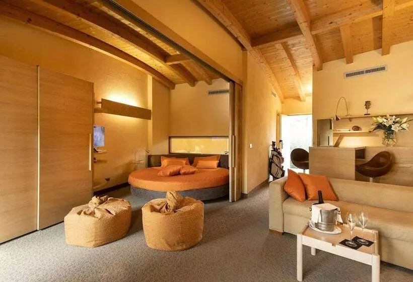 Premium-sviitti, Color Hotel Style, Design & Gourmet