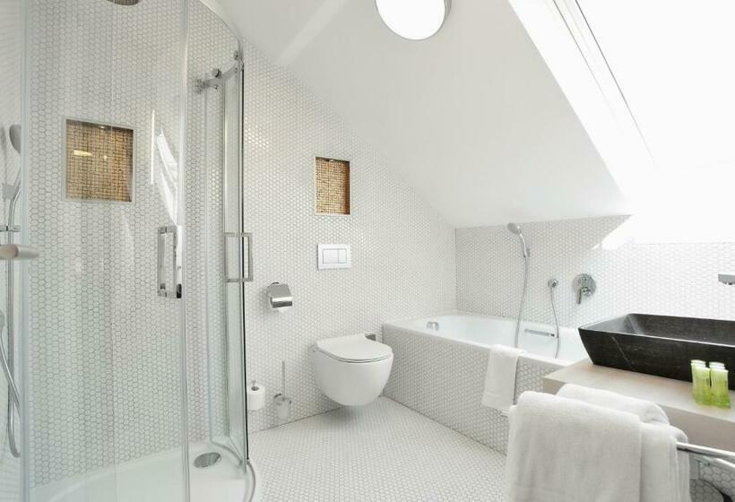 标准间, Absolutum Wellness