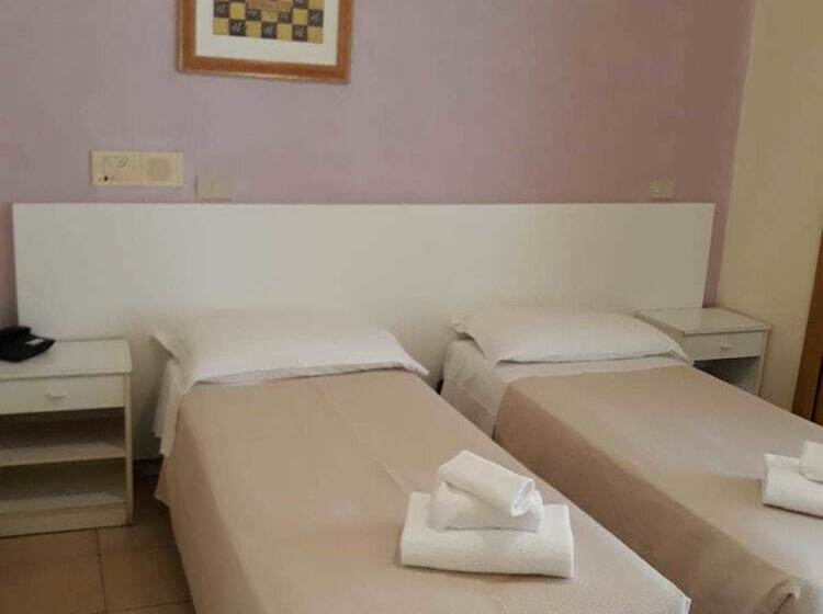 اتاق استاندارد, Atrium