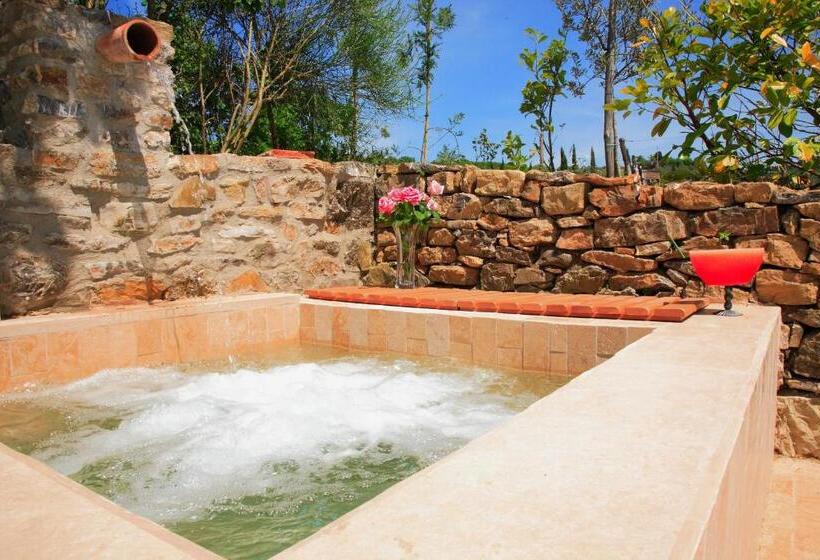 סוויטה, Borgo Casa Al Vento