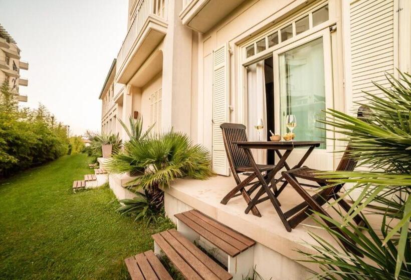 标准间, Carducci 76