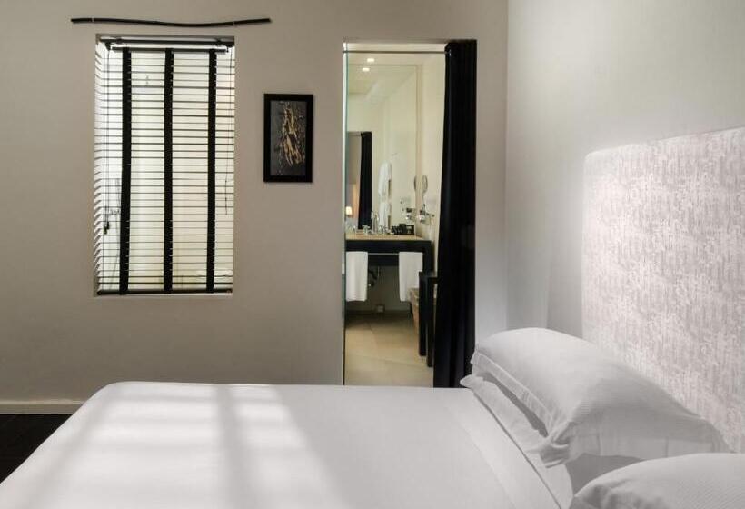 带海景的标准房, Carducci 76