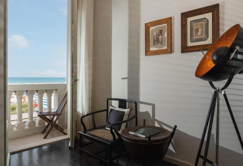 带海景的标准房, Carducci 76