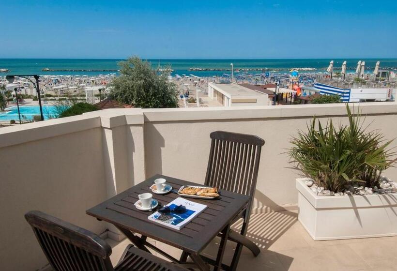 带海景的标准房, Carducci 76