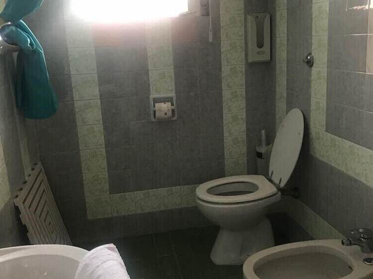 标准间, Cinquestelle Albergo Del Centro Storico