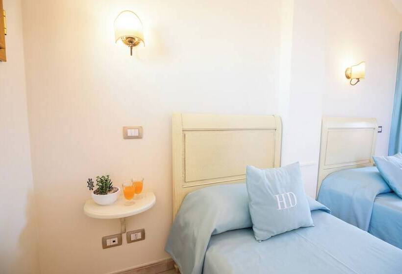 غرفة قياسية, Daniel