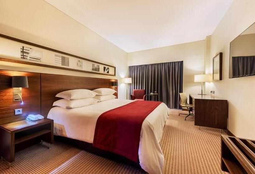 标准间, Lagoas Park