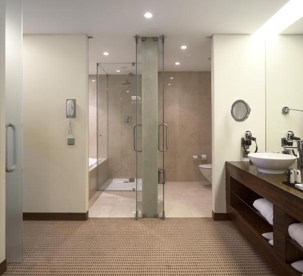 家庭套房, Lagoas Park