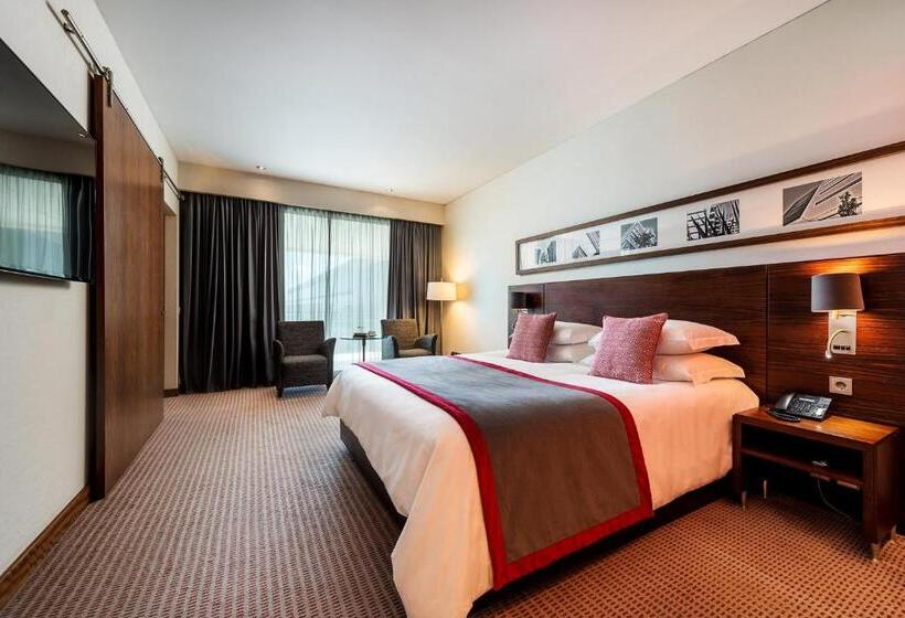 家庭套房, Lagoas Park