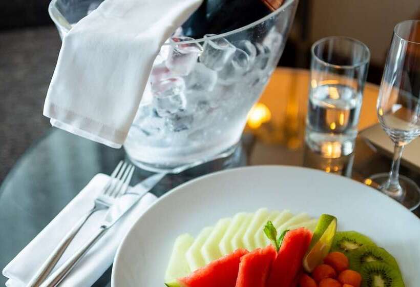 标准间, Lagoas Park