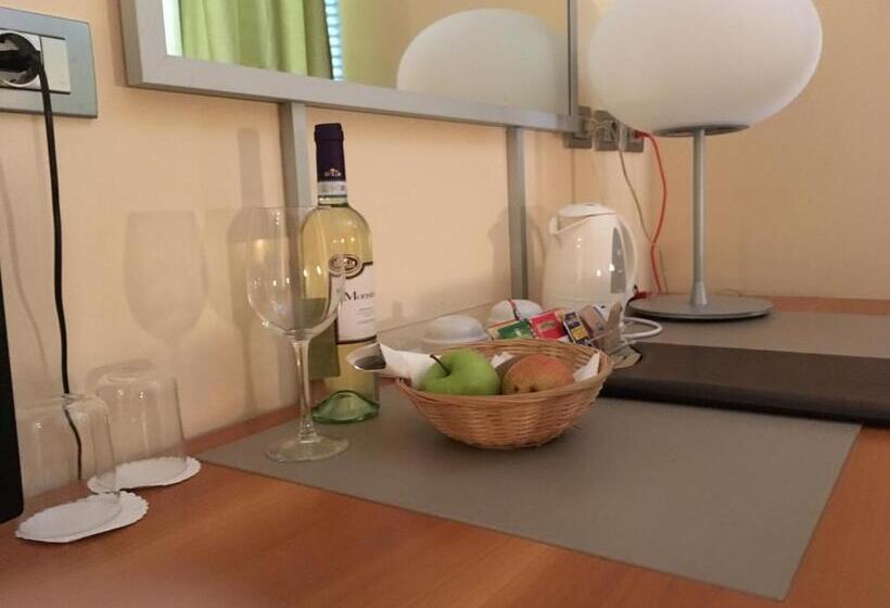 スタンダードトリプルルーム, Langhe & Monferrato