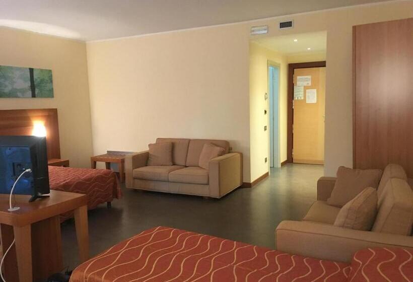 スーペリアの4人部屋, Langhe & Monferrato