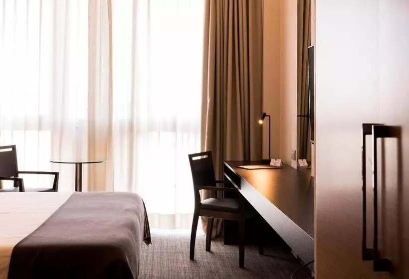 اتاق اجرایی, Litta Palace Milano