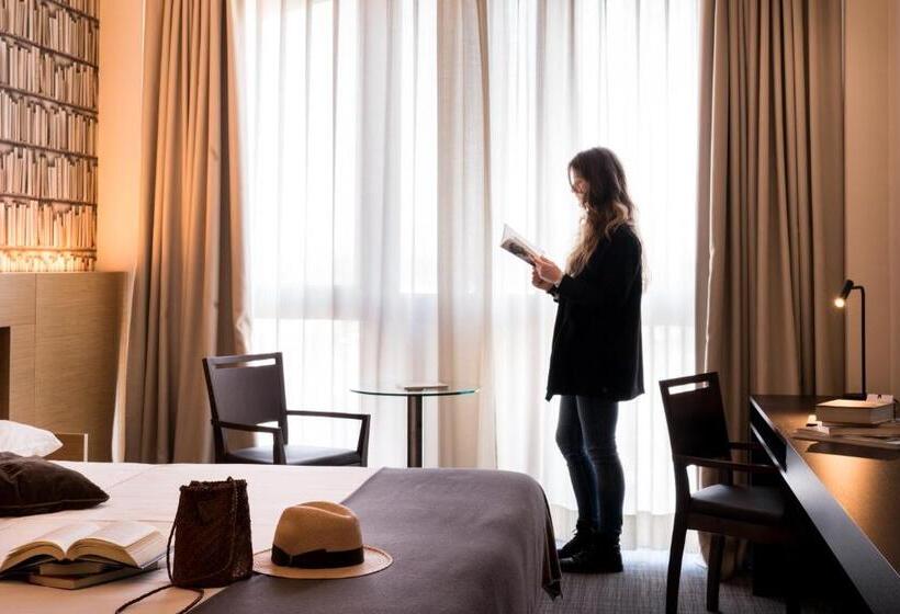 غرفة تنفيذية, Litta Palace Milano