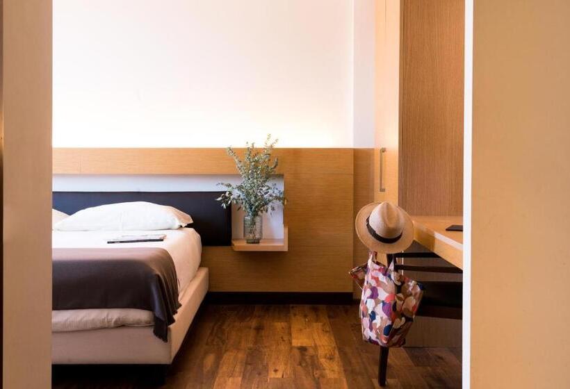 غرفة عائلية, Litta Palace Milano