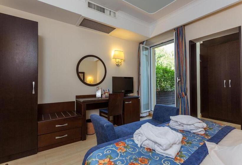 Номер Стандарт, Luna Riccione E Aqua Spa Only Adults +12