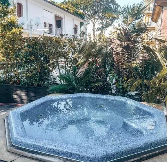 سوئیت با وان آب گرم, Luna Riccione E Aqua Spa Only Adults +12