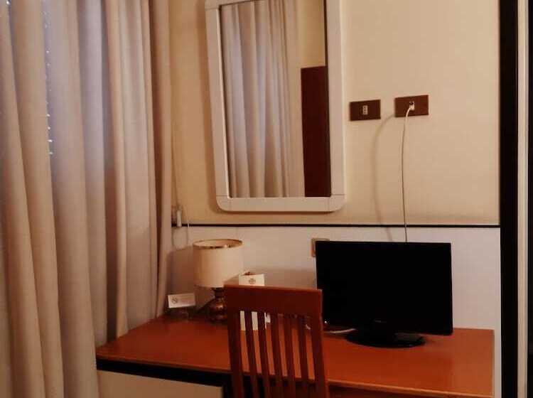 اتاق اکونومی یک تخته, Mayorca