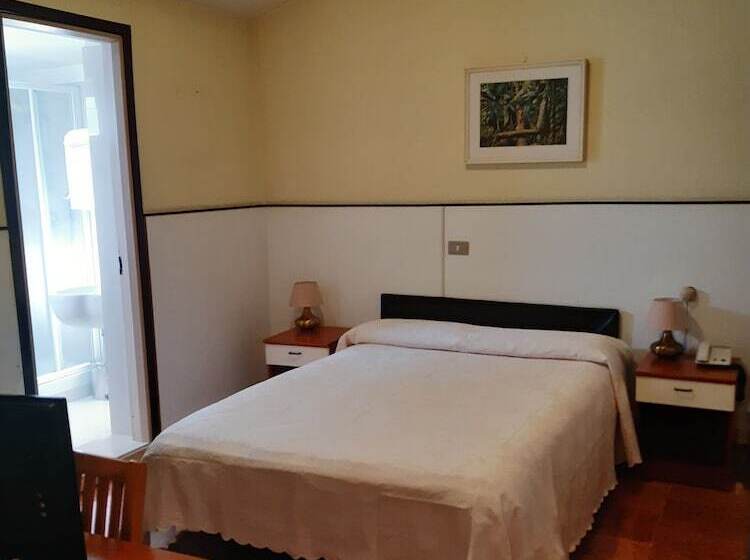 اتاق استاندارد یک نفره, Mayorca