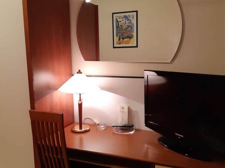 اتاق استاندارد سه نفره, Mayorca