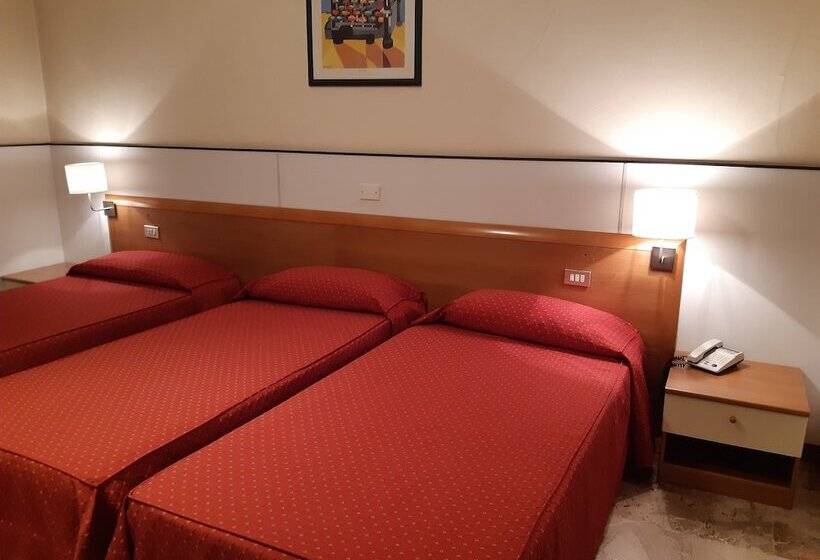 اتاق استاندارد سه نفره, Mayorca