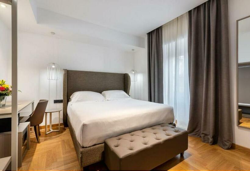 חדר סטנדרט מיטה זוגית, Mercure Roma Centro Termini