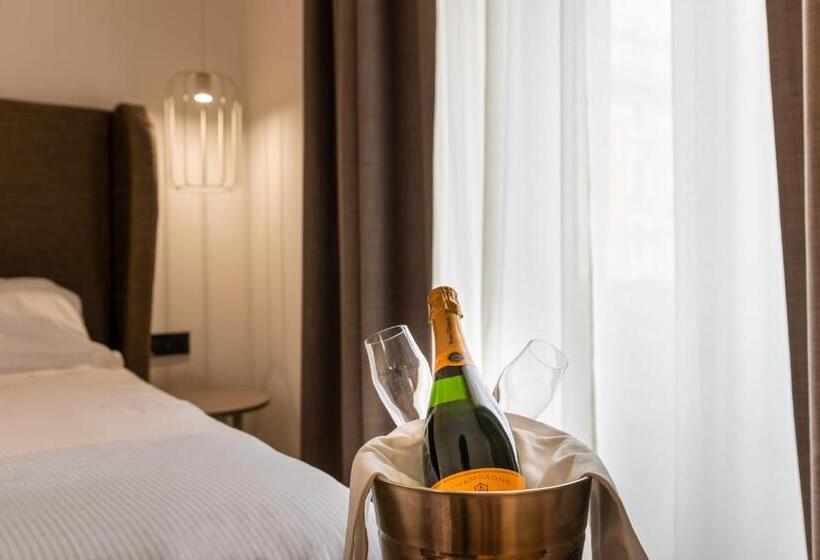 חדר סטנדרט מיטה זוגית, Mercure Roma Centro Termini