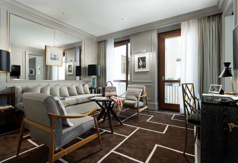 سوییت خانوادگی, Portrait Firenze  Lungarno Collection