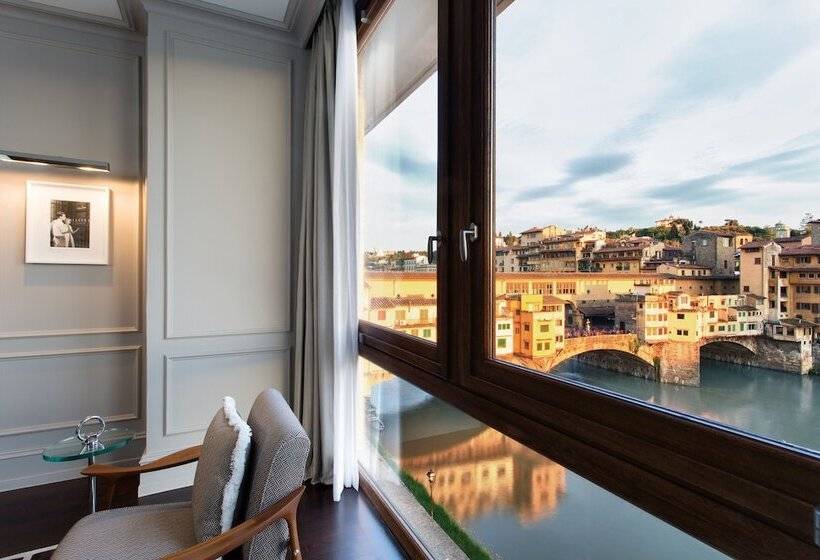 سوییت پرستیژ, Portrait Firenze  Lungarno Collection