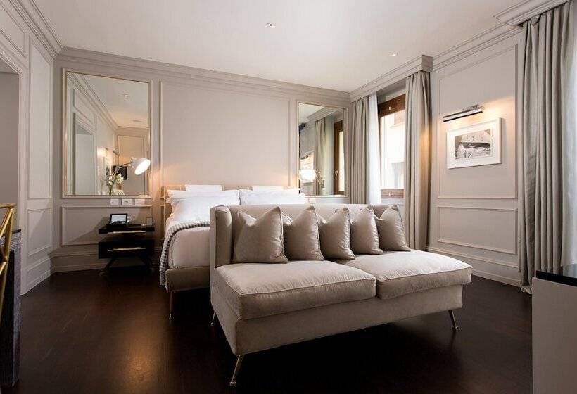 سوئیت با چشم‌انداز رودخانه, Portrait Firenze  Lungarno Collection