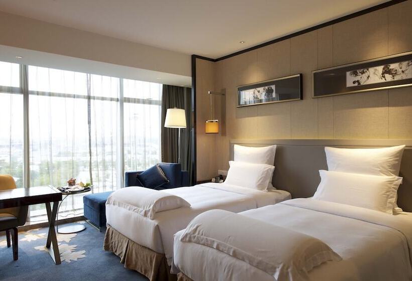 غرفة ديلوكس ذات إطلالة, Pullman Guangzhou Baiyun Airport   Canton Fair Free Shuttle Bus & Official Registration Agency