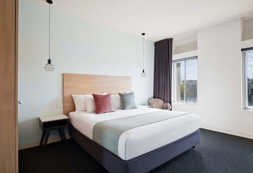 Люкс Премиум, Saint Kilda Beach Hotel   Formerly Rydges St Kilda