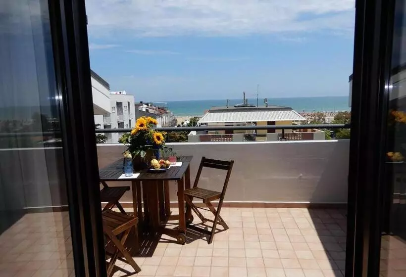 استودیوی استاندارد با چشمانداز دریا, San Giorgio