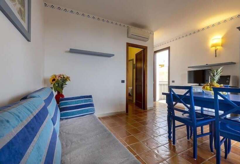 شقة غرفة واحدة مطلة على البحر, Villaggio Cala Mancina