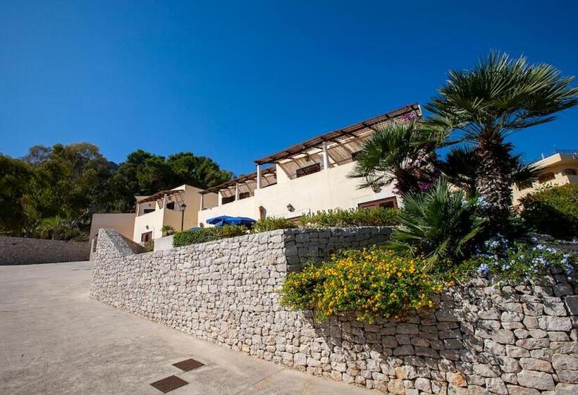 شقة غرفة واحدة مطلة على البحر, Villaggio Cala Mancina