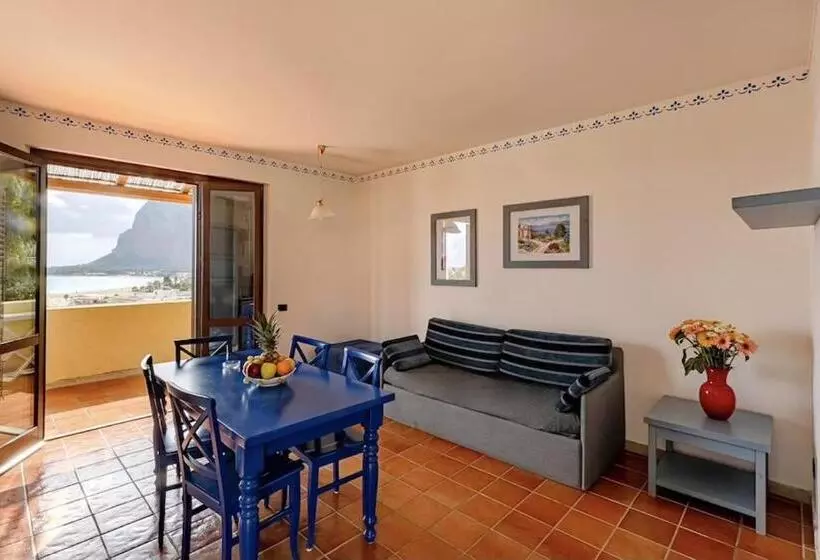 آپارتمان 1 خوابه با چشمانداز دریا, Villaggio Cala Mancina