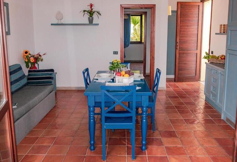 شقة غرفة واحدة مطلة على البحر, Villaggio Cala Mancina