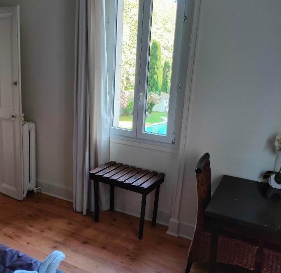 标准间, Auberge Du Parc