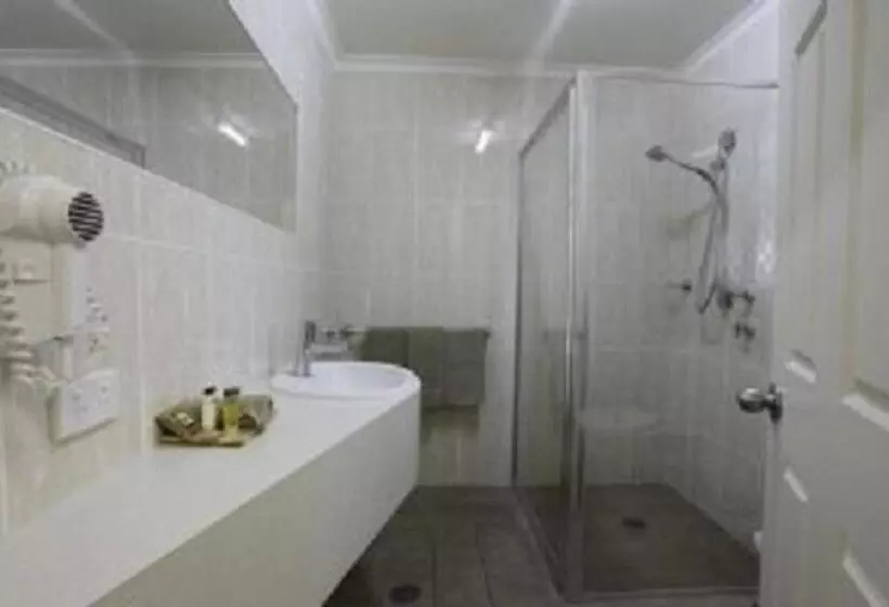 اتاق لوکس, Cattlemans Country Motor Inn & Serviced Apartments
