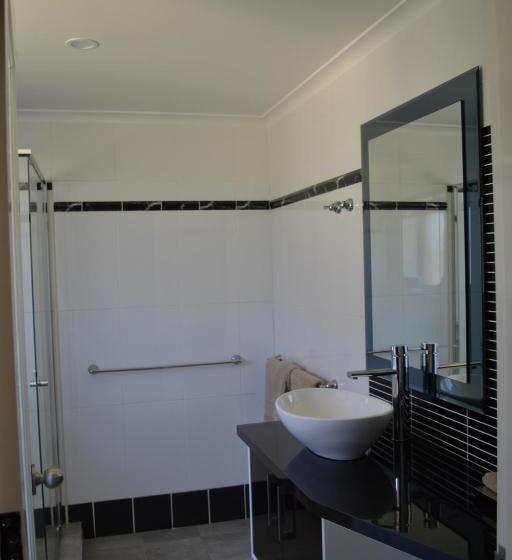 חדר אקזקיוטיב, Cattlemans Country Motor Inn & Serviced Apartments